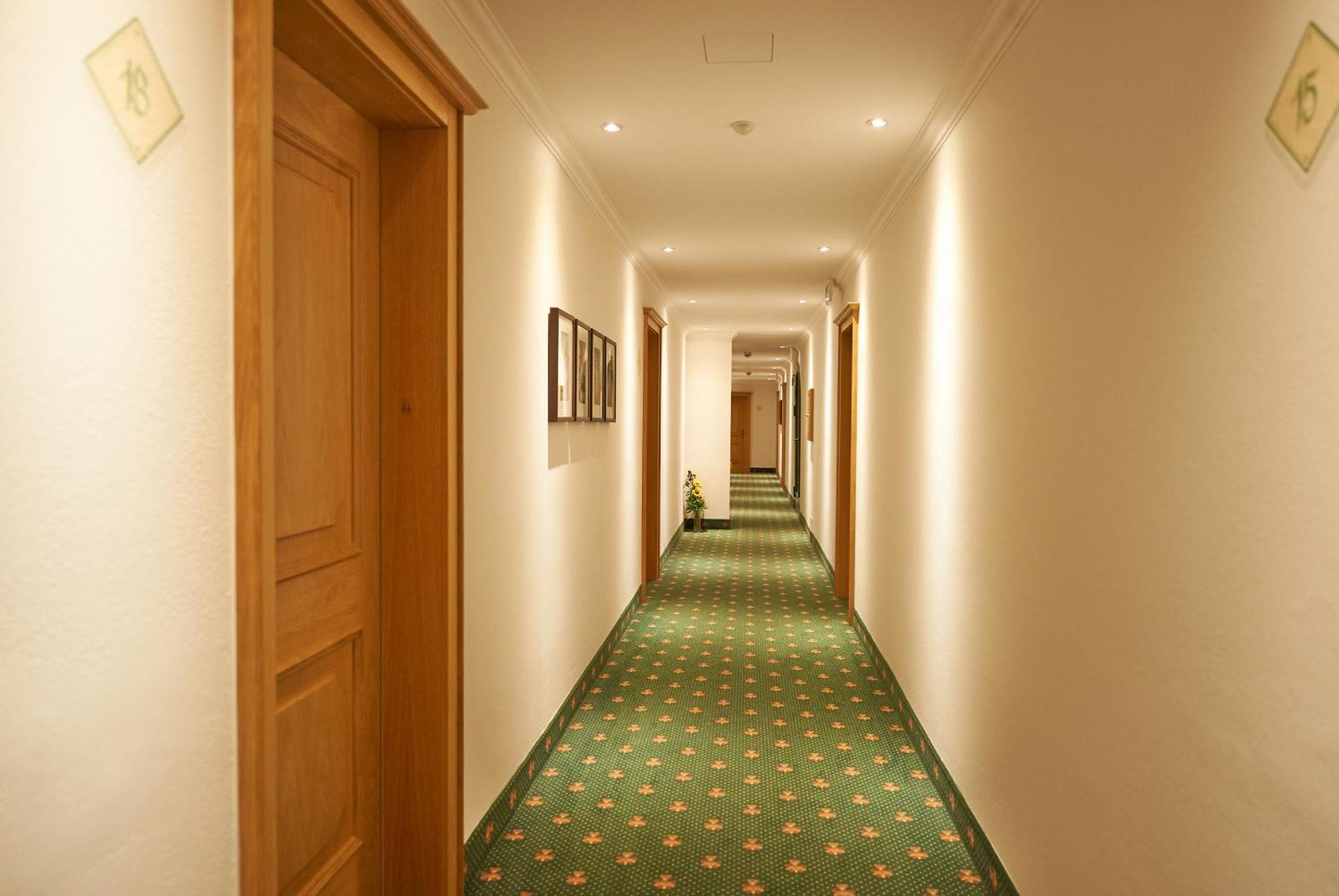 Hotel Waidmannsheil Flachau Bagian luar foto