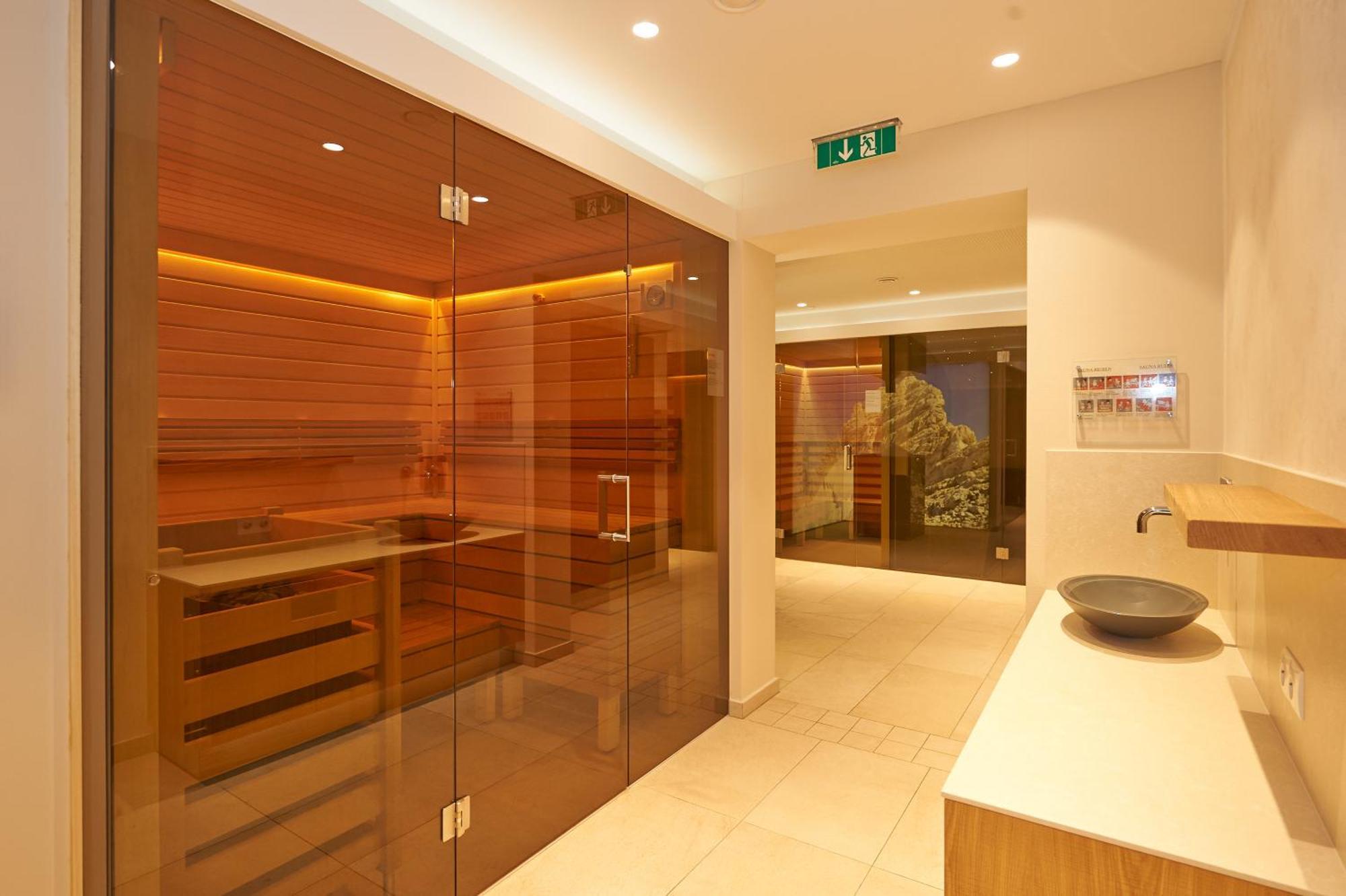 Hotel Waidmannsheil Flachau Bagian luar foto