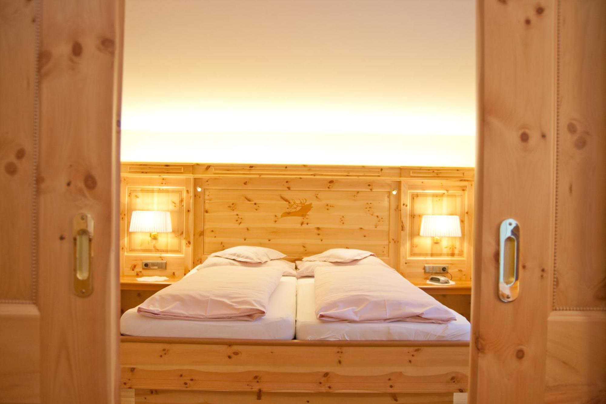 Hotel Waidmannsheil Flachau Bagian luar foto